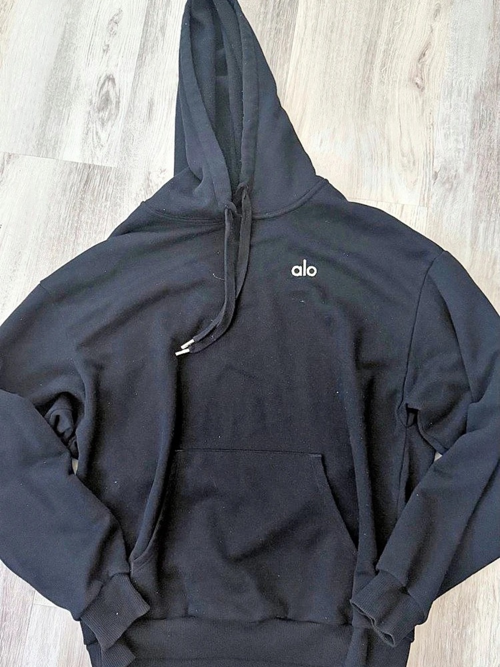 Alo Black Pullover Hoodie